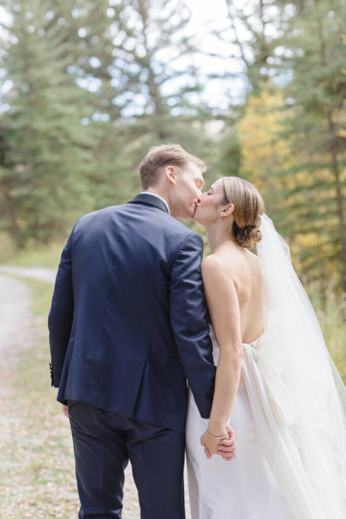 Jackson Hole photographer captures couples portraits of bride and groom.